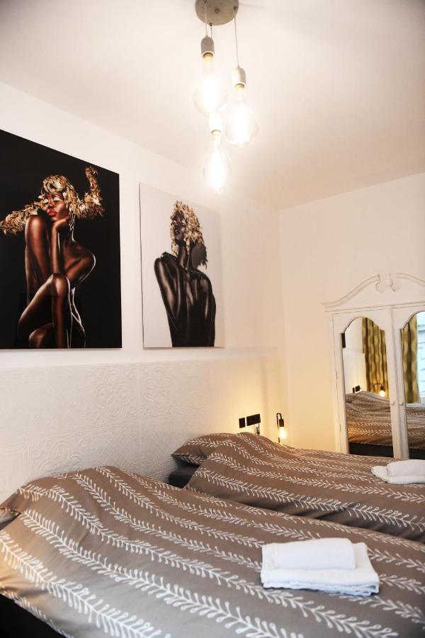 Women Of The World - Antwerp Appartamento Esterno foto